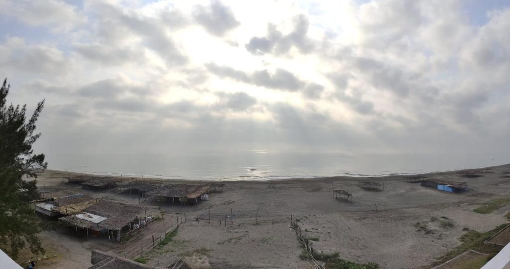 Hotel Perlas Del Golfo Playa Chachalacas Bagian luar foto